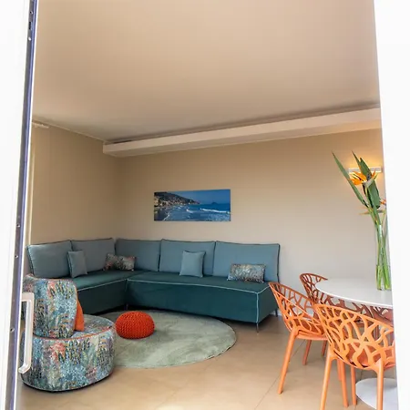 San Marco Suites&apartments 4* אלסיו