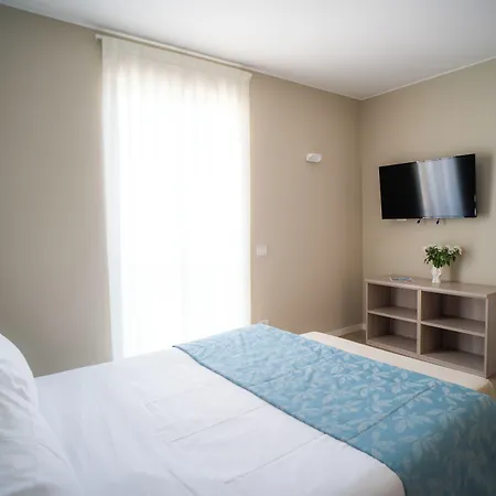 San Marco Suites&apartments Апарт-готель 4*