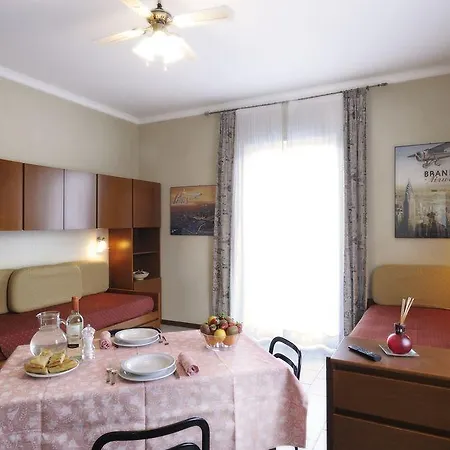 San Marco Suites&apartments Αλάσιο