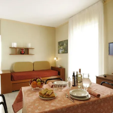 מלון דירות San Marco Suites&apartments 3*