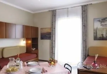 Ξενοδοχείο με διαμερίσματα San Marco Suites&apartments