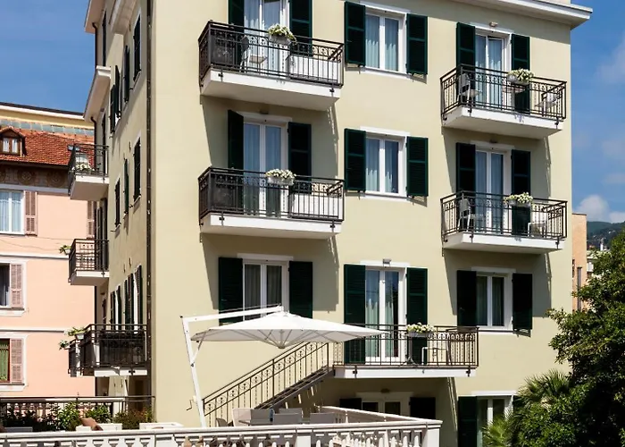 公寓式酒店 San Marco Suites&apartments 阿拉西奥